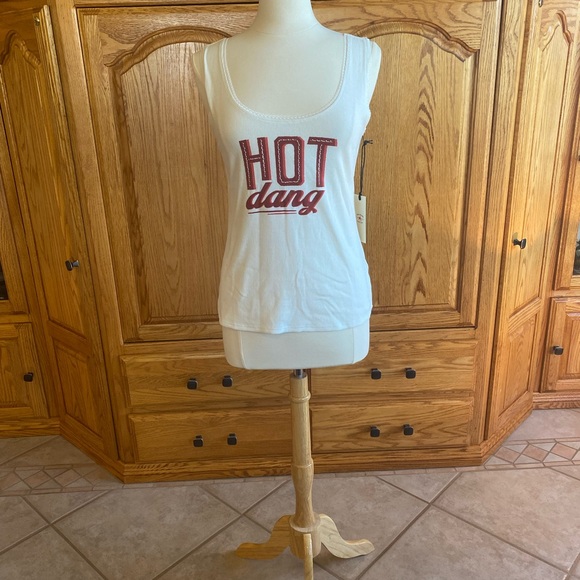 Brand new does not fit size Large. - Picture 4 of 9